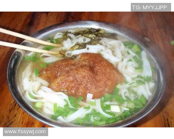 足球明星们的美食之旅精彩瞬间尽在眼前让我们一同领略他们的美味生活 足球明星们的美食之旅精彩瞬间尽在眼前让我们一同领略他们的美味生活